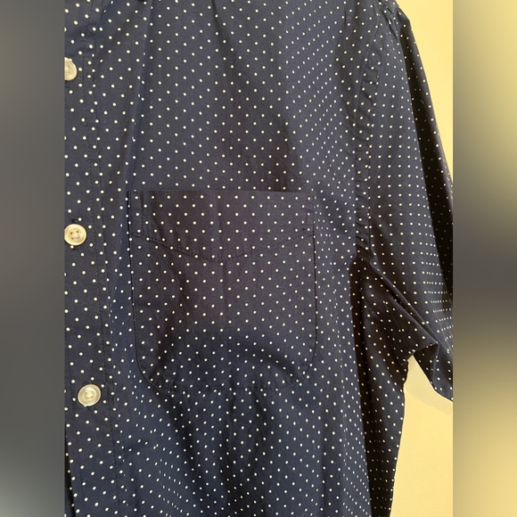 New Without Tag | Old Navy Men’s Short Sleeve Polka Dot Button Down - Picture 3 of 4